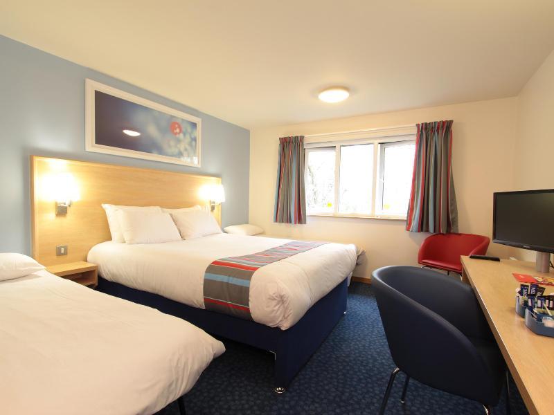 Travelodge Staines Luaran gambar